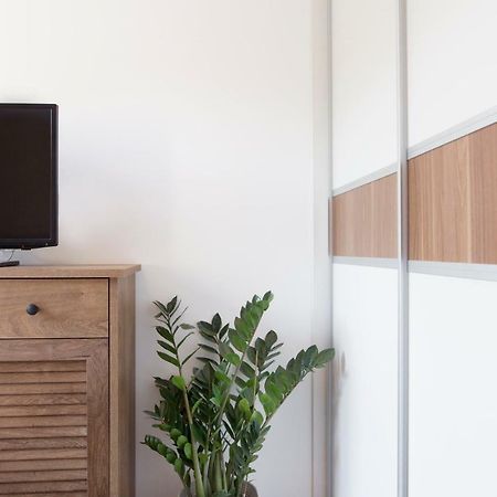 New Modern Apartment Near A Beach In Center Split Eksteriør bilde