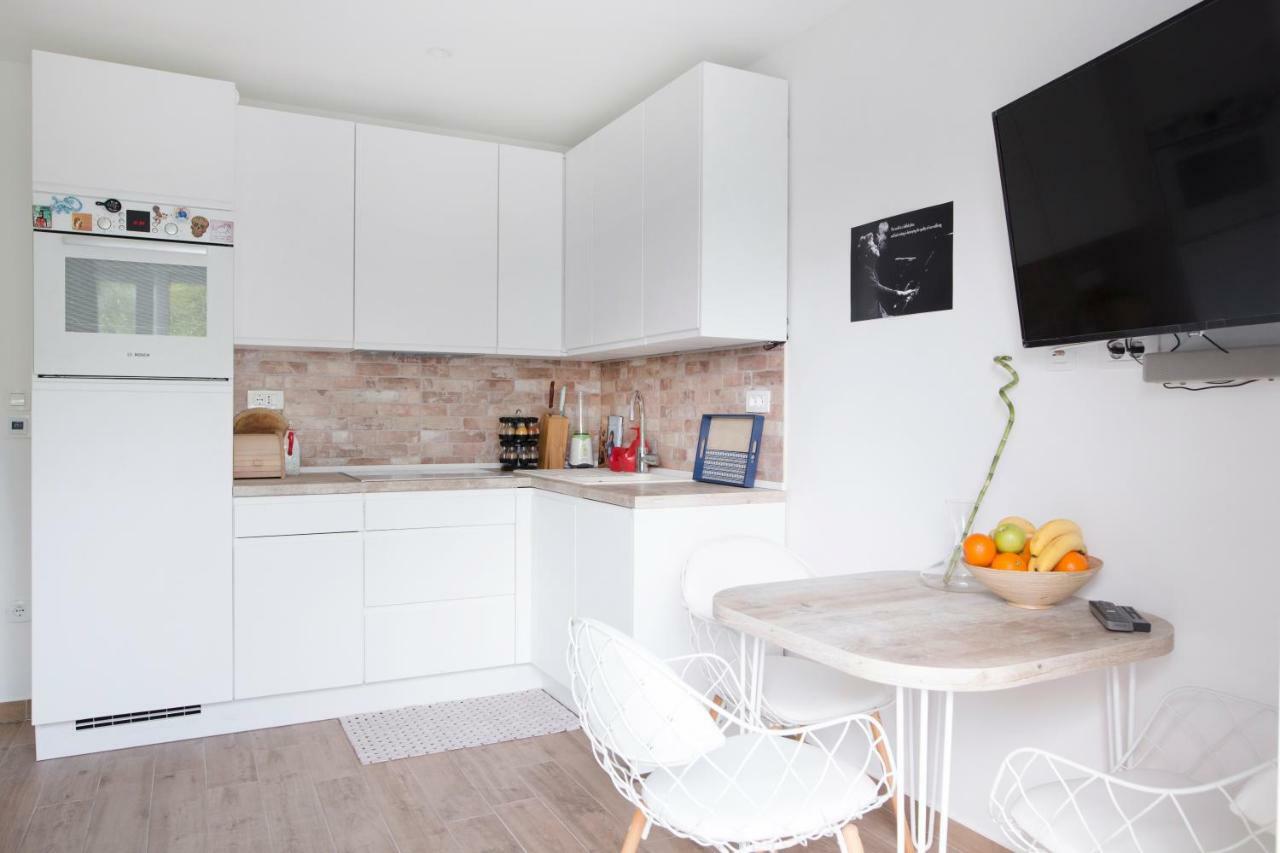 New Modern Apartment Near A Beach In Center Split Eksteriør bilde